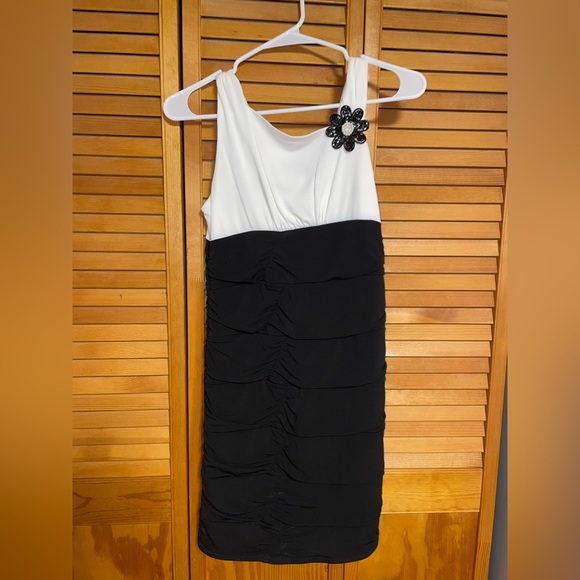 Amy Byer Dress - Picture 1 of 3